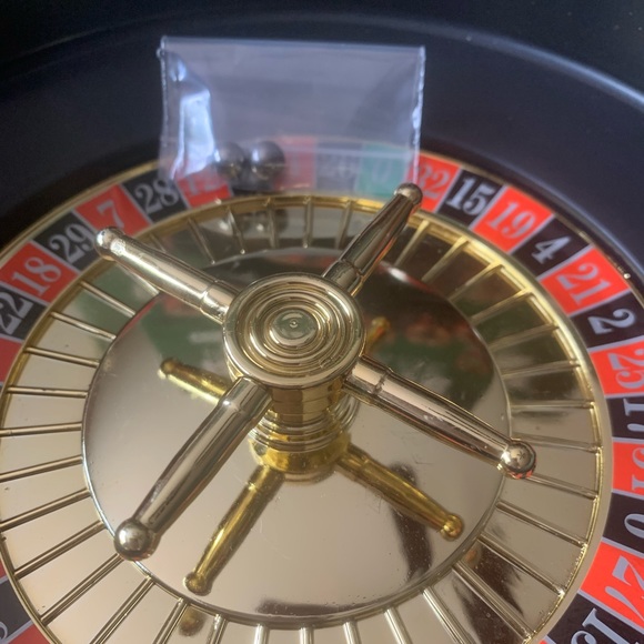 Game Night Roulette Party Game - Picture 8 of 12